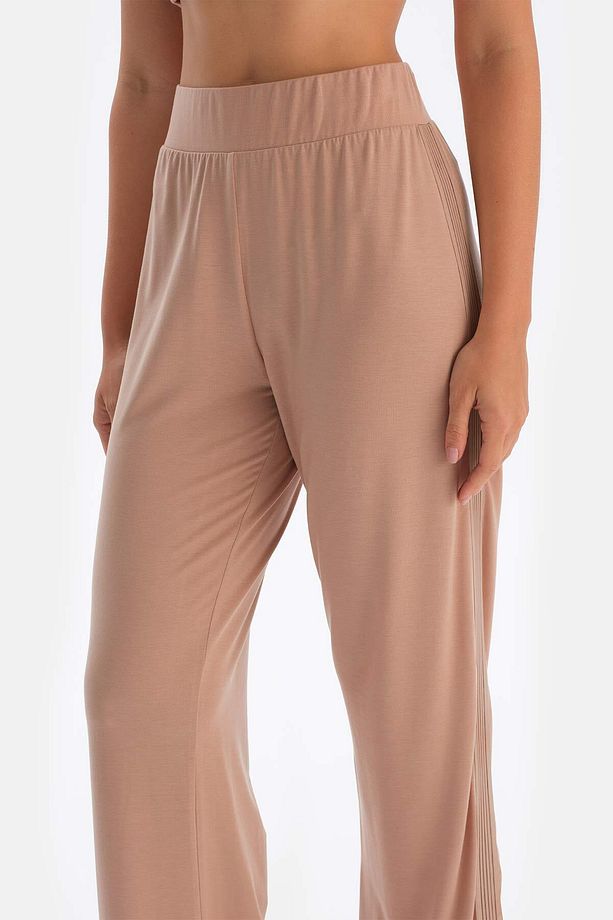 Açık Kahve Basic Pantolon - 6