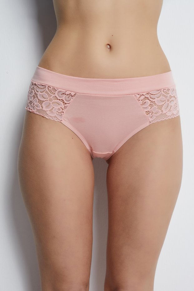 0028 Low Waist Brazilian Mold Cotton Fabric Lace Detailed Women's Panties