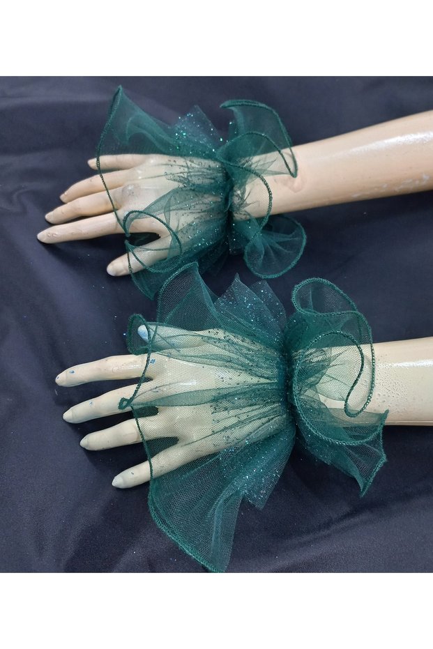Almira Sparkling Tulle Cuff Bracelet Emerald
