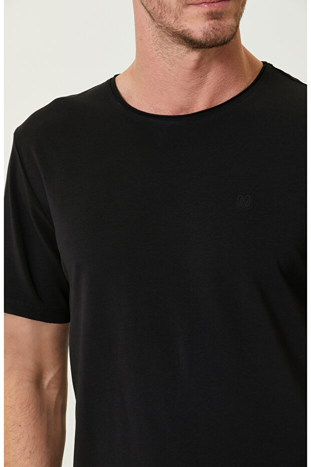 Μαύρο κοντομάνικο μπλουζάκι - 5