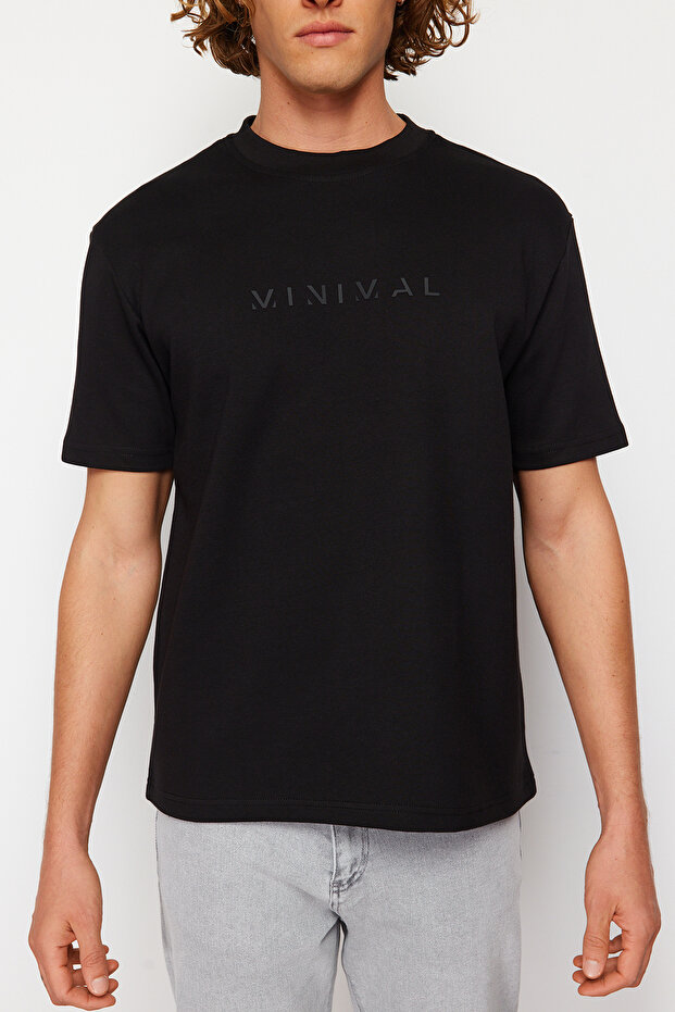 Siyah Oversize/Geniş Kesim Kabarık Yazı Baskılı Kısa Kollu Tok Kumaşlı T-Shir TMNSS24TS00114 - 4