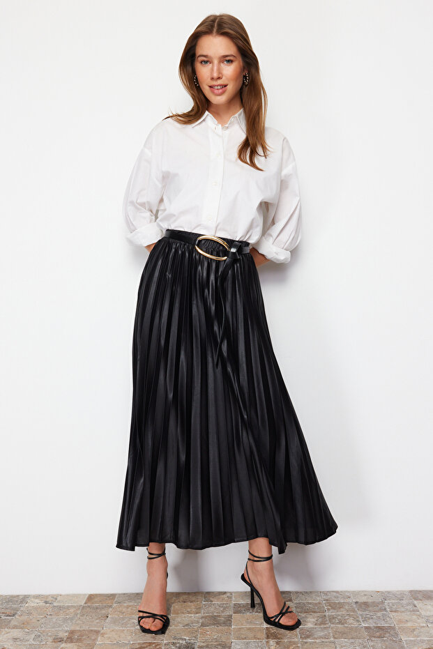Black Pleated Woven Skirt TCTAW24EE00010