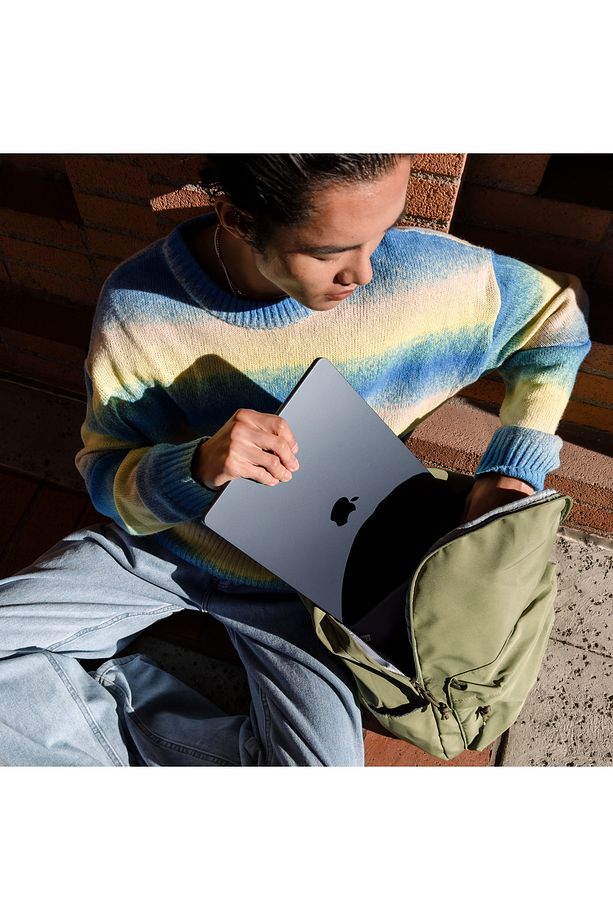 15-inch MacBook Air: Apple M3 chip with 8-core CPU and 10-core GPU, 16GB, 512GB SSD - Space Grey - 8