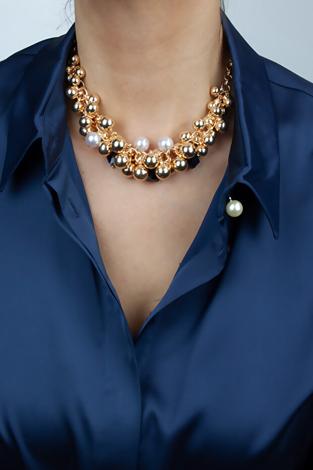 Pearl and Cube Crystal Detail Gold Pendant Necklace