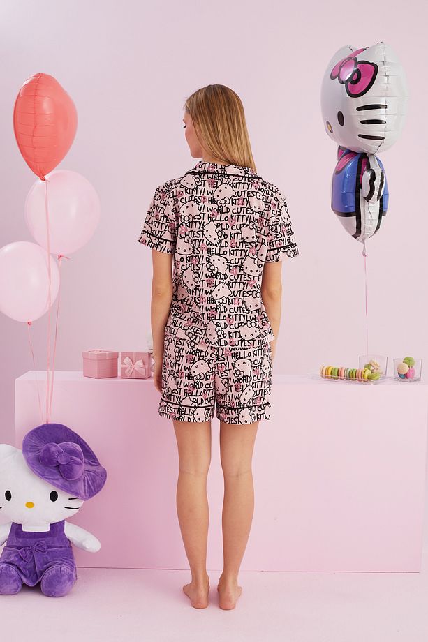 Hello Kitty Lisanslı %100 Pamuk Pembe Çok Renkli Düğmeli Biyeli Şort Pijama Takım - 3