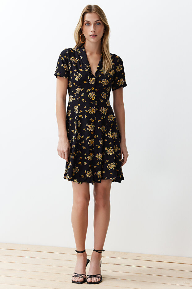 Siyah Çiçek Desenli Mini Dokuma Gömlek Elbise TWOSS24EL00615 - 2
