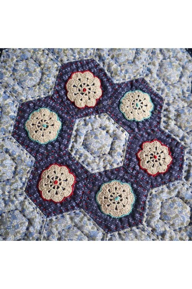 Patchwork Tablecloth with Lace Motif - 5