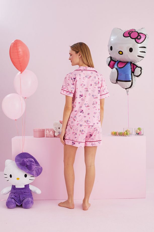Hello Kitty Lisanslı %100 Pamuk Pembe Çok Renkli Düğmeli Biyeli Şort Pijama Takım - 3