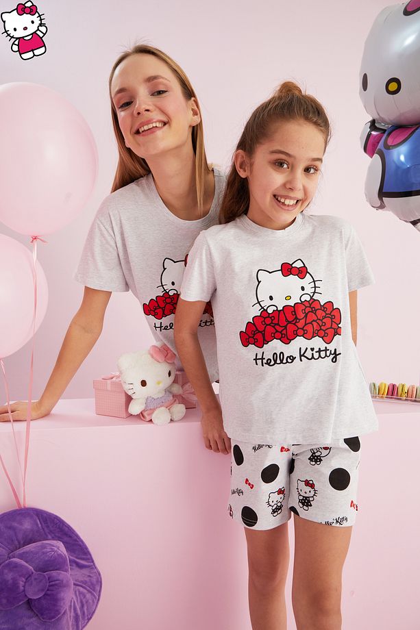 Hello Kitty Lisanslı %100 Pamuk Gri Çok Renkli Bisklet Yaka Şort Pijama Takım - 1