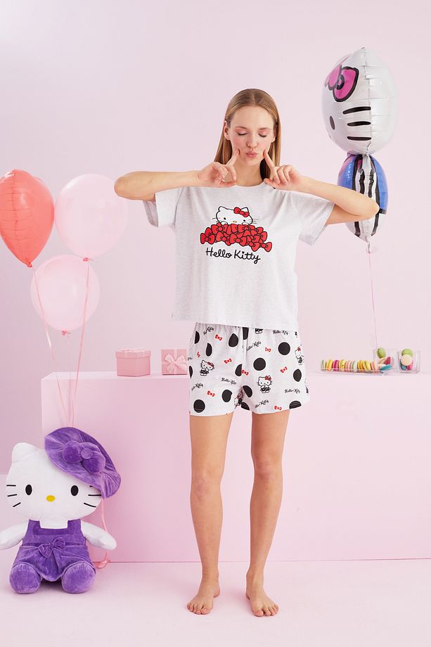 Hello Kitty Lisanslı %100 Pamuk Gri Çok Renkli Bisklet Yaka Şort Pijama Takım - 2