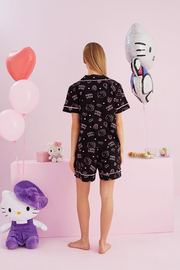 Hello Kitty Lisanslı %100 Pamuk Siyah Çok Renkli Düğmeli Biyeli Şort Pijama Takım - 3