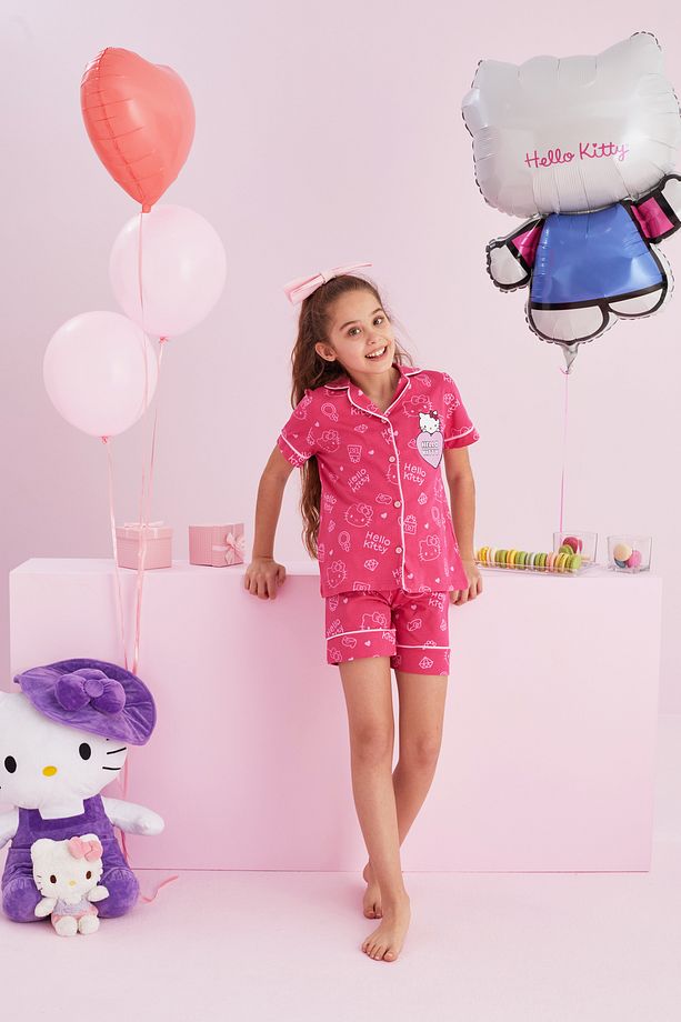 Hello Kitty Lisanslı %100 Pamuk Pembe Çok Renkli Düğmeli Biyeli Şort Pijama Takım - 4