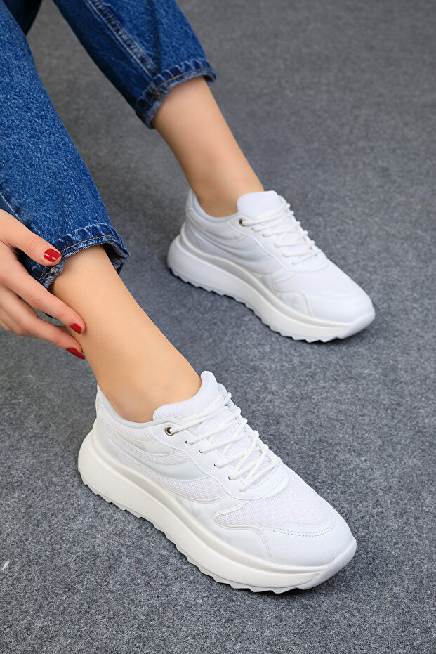 Women's White Sneakers 19006