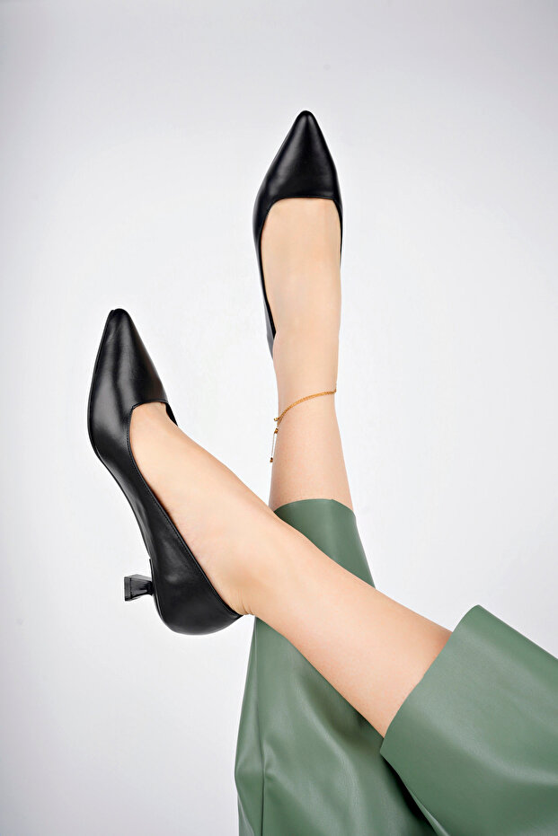 Genuine Leather Black Women's Leather Heeled Shoes Trc-63817