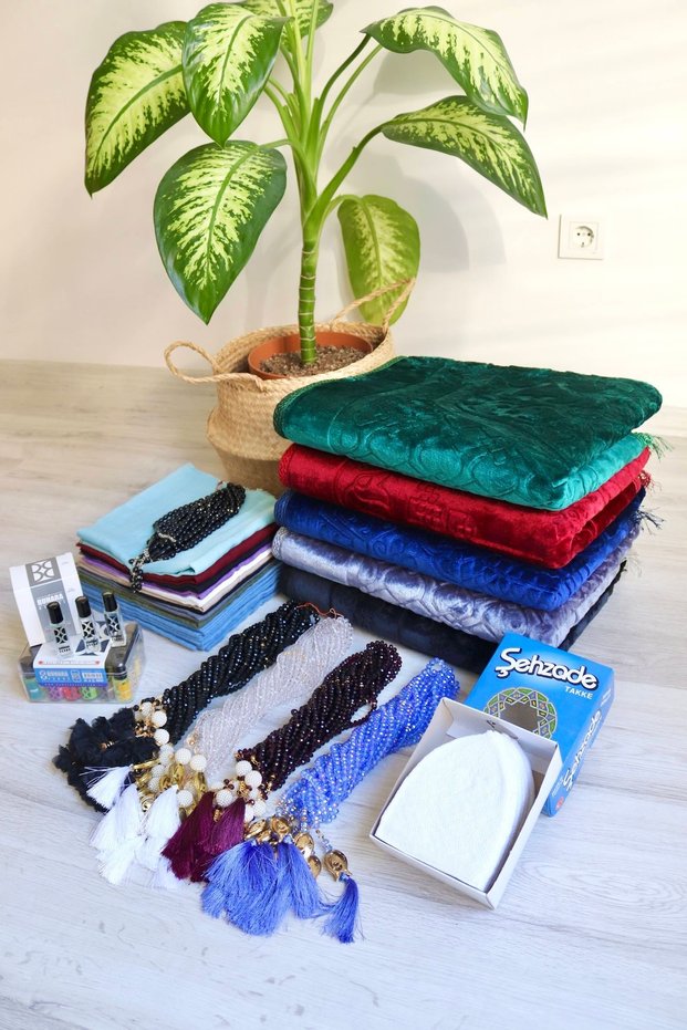 Luxury Hajj and Umrah Gift Set S1035 for 10 people