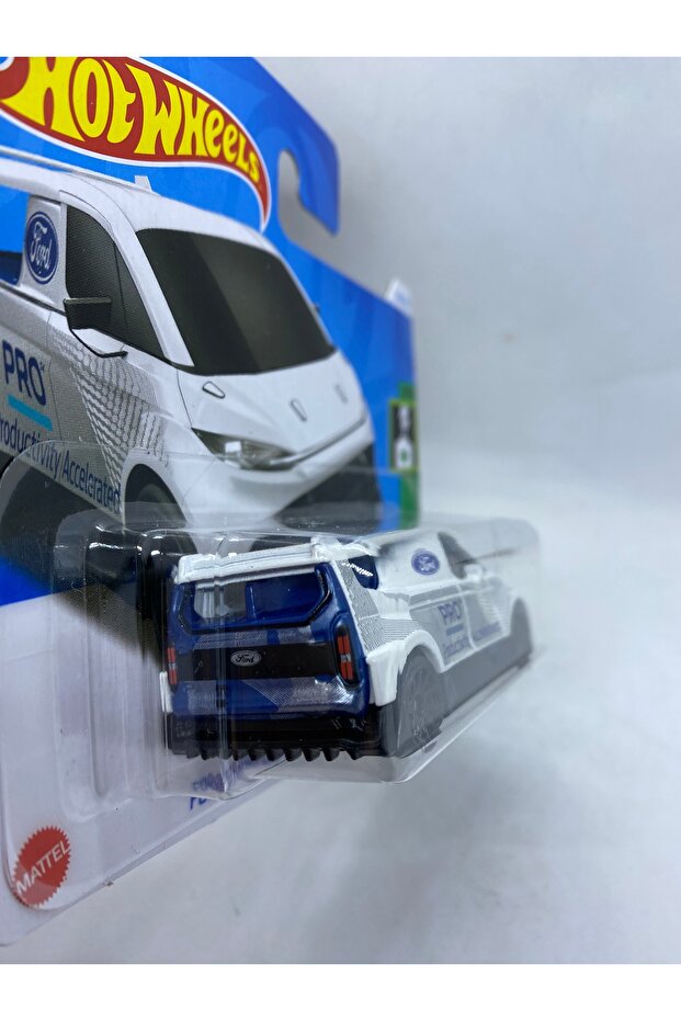 Ford Performance Supervan 4 Transit *Beyaz - 3