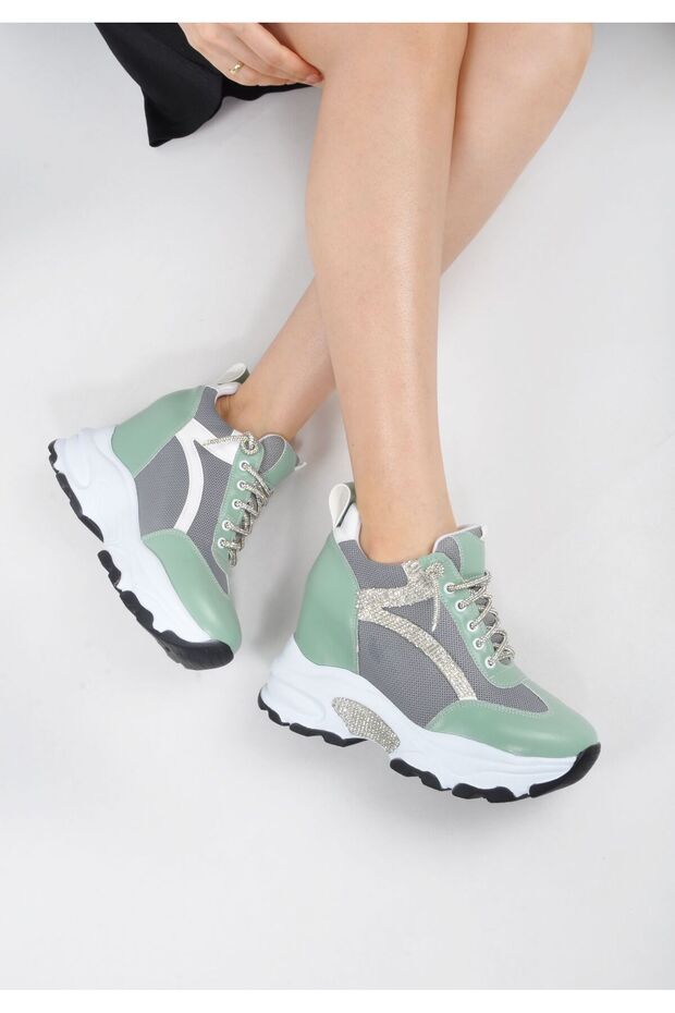 Comfortable Sneakers with Hidden Heels