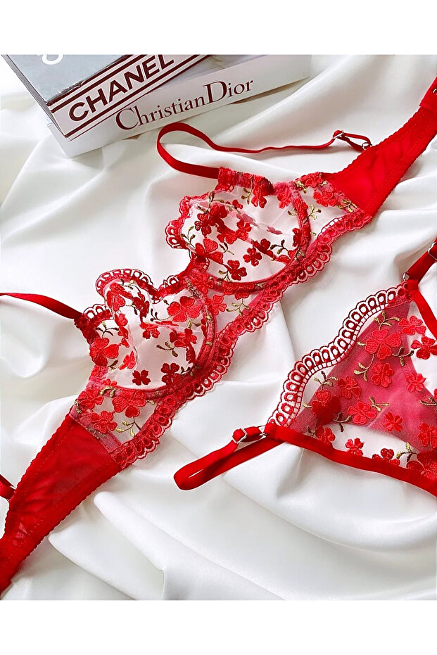 طقم حمالة صدر بنمط البرسيم - 1