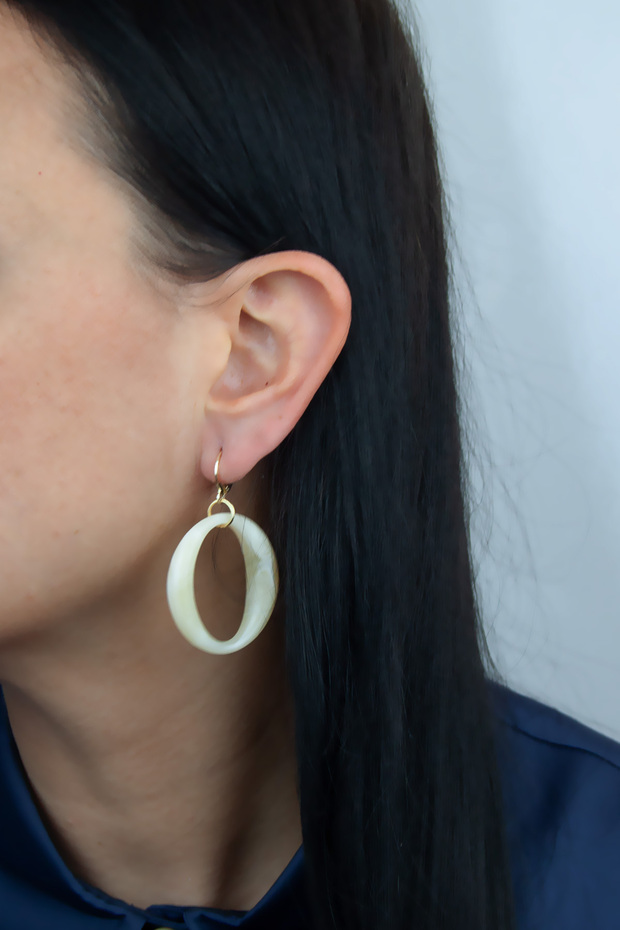 أقراط متدلية على شكل عظمة - 1