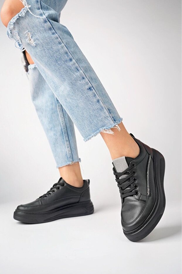 Taşlı Bağcıklı Spor Ayakkabı - 1