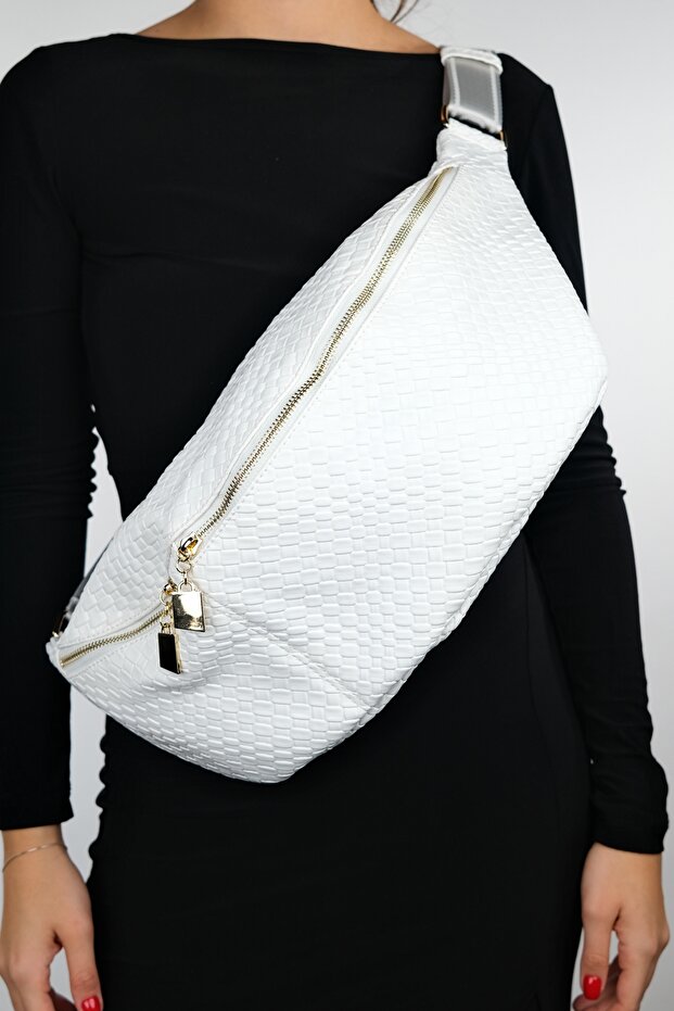 VENTA White Knitted Women's Large Waist Bag