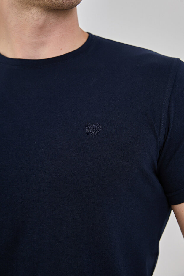 تي شيرت أساسي للرجال - 5