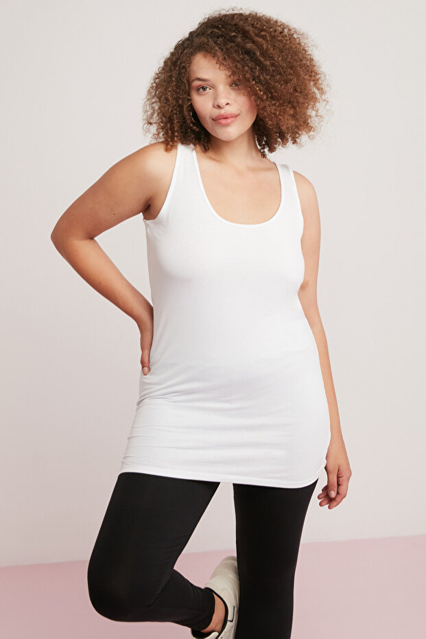 Veronica Women's Cotton Body Completely Fitting Thick Strap Round Neck White Large Size Body