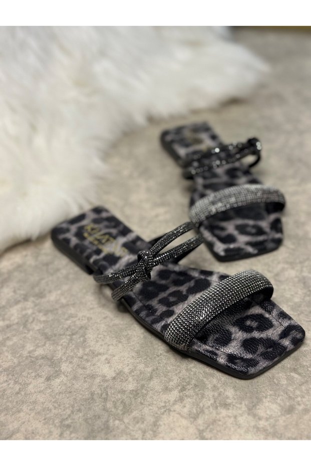 Daily Women's White Leopard Slippers Single Band Rhinestone Low Heel Blunt Toe Comfortable Sole Lightweight 09