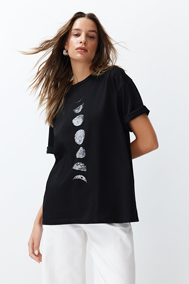 Black 100% Cotton Planet Printed Oversize/Wide Fit Knitted T-Shirt TWOSS24TS00103
