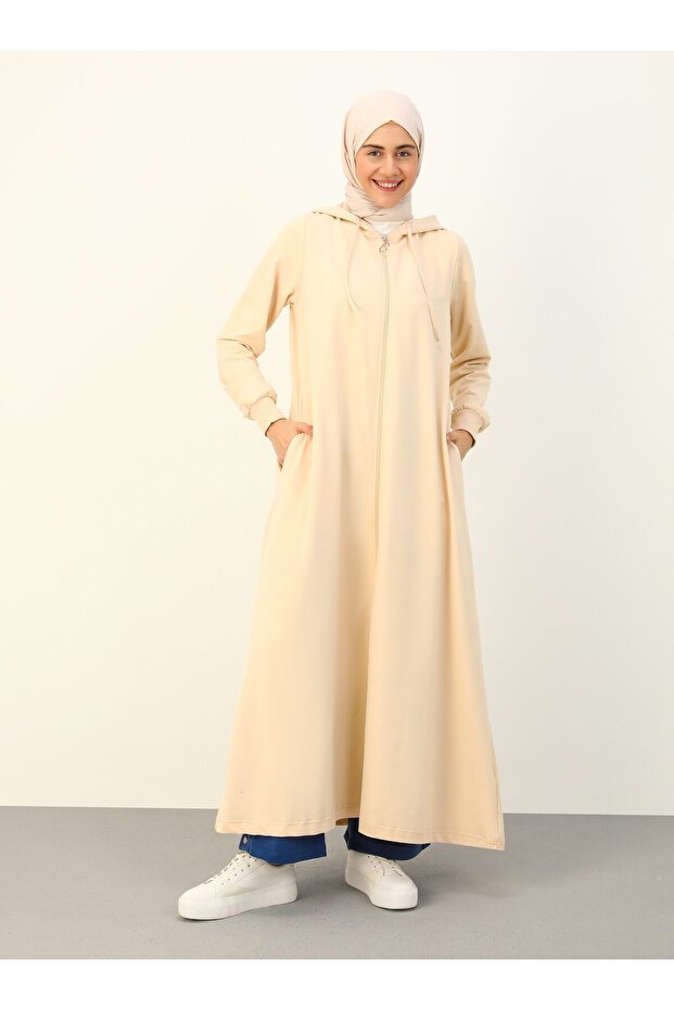 Kapucnis részletes cipzáras sport fedőlakk - világos kő - Benin - 4