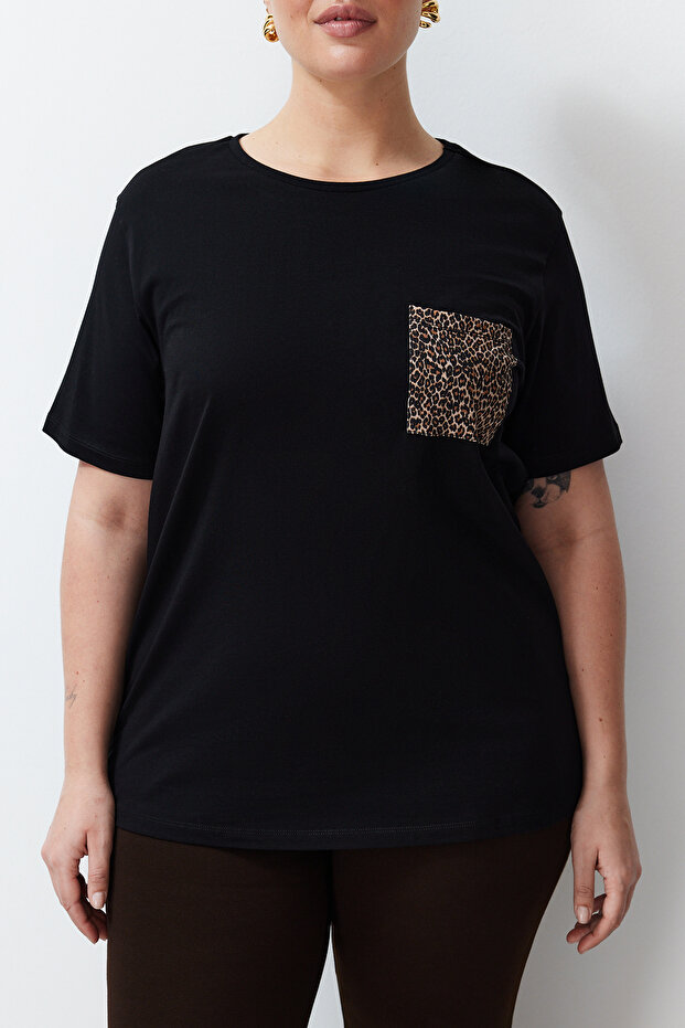 Siyah Oversize Animal Baskılı Cep etaylı %100 Pamuk Örme Büyük Beden T-shirt TBBSS24BF00059 - 5
