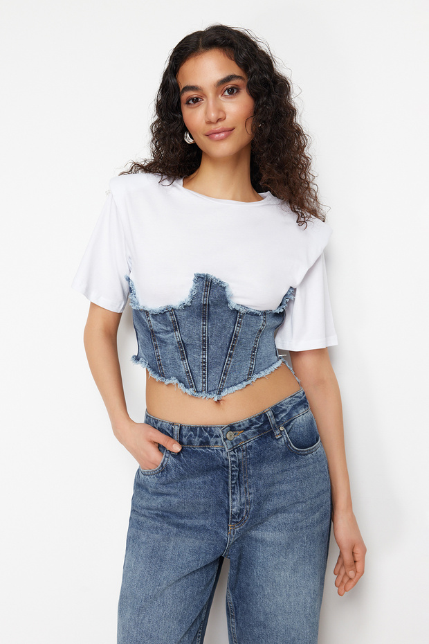 Beyaz Denim Detaylı Crop Vatkalı Örme Bluz TWOSS24BZ00578 - 2