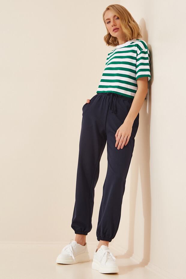 Damskie granatowe spodnie dresowe z kieszeniami CR00327 - 2