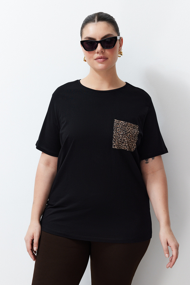 Siyah Oversize Animal Baskılı Cep etaylı %100 Pamuk Örme Büyük Beden T-shirt TBBSS24BF00059 - 1