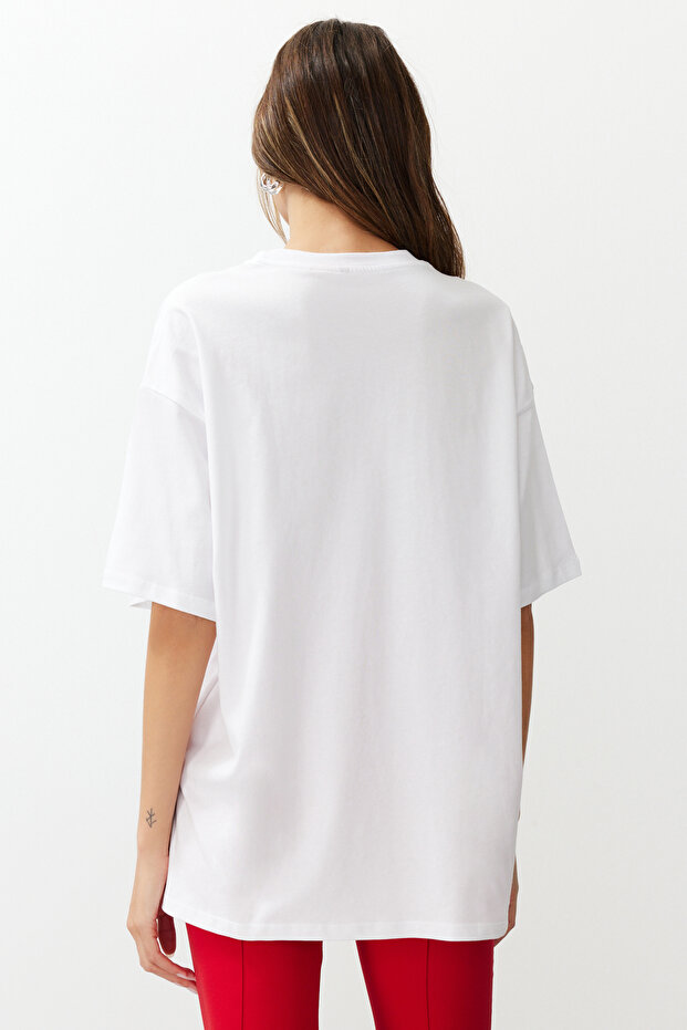 Beyaz %100 Kalın Pamuklu Baskılı Oversize/Rahat Kesim Örme T-Shirt TWOSS24TS00123 - 6