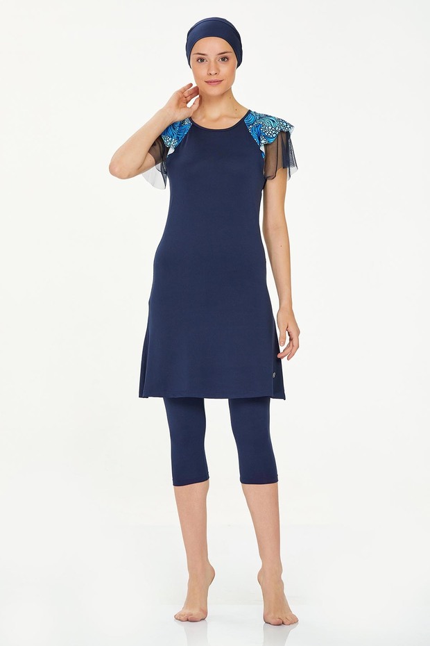 БАСЕЙН 8301 Модель Одяг - 4