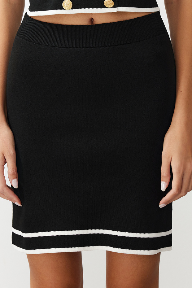 Siyah Süper Crop/Kısa Ceket/Etek Triko Alt-Üst Takım TWOSS24AU00093 - 6