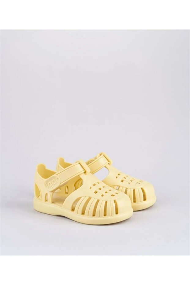 S10271-235 Tobby Solid Sandals - 1