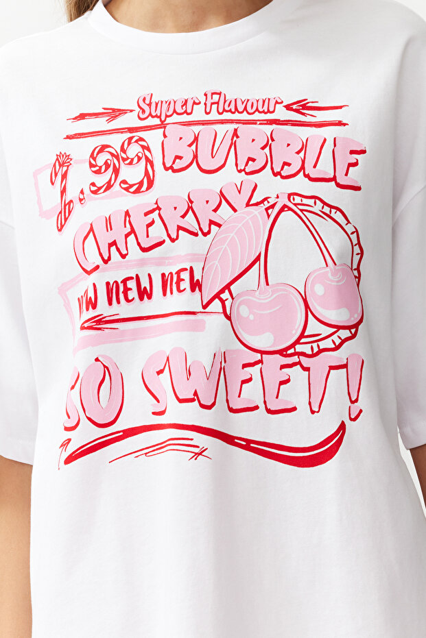 Beyaz %100 Kalın Pamuklu Baskılı Oversize/Rahat Kesim Örme T-Shirt TWOSS24TS00123 - 4