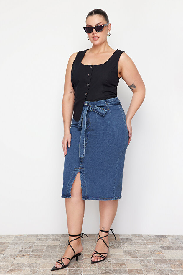 Açık Mavi Kuşaklı Yüksek Bel Yırtmaçlı Denim Etek TBBSS23AZ00017 - 1