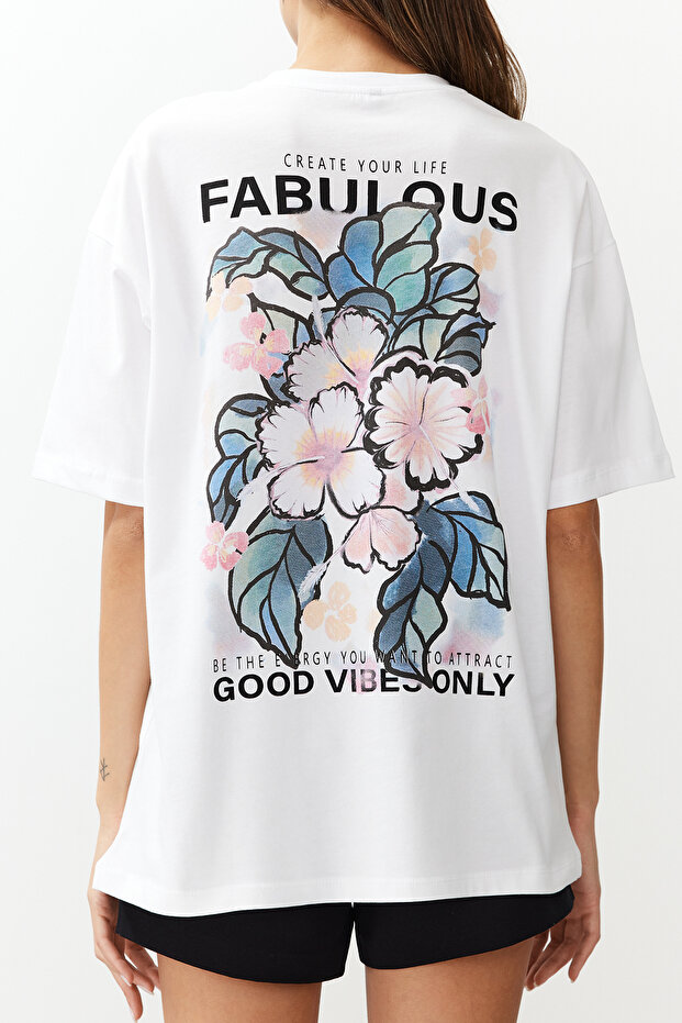 Ekru %100 Pamuk Sırt ve Ön Baskılı Oversize/Geniş Kesim Örme T-Shirt TWOSS24TS00183 - 5