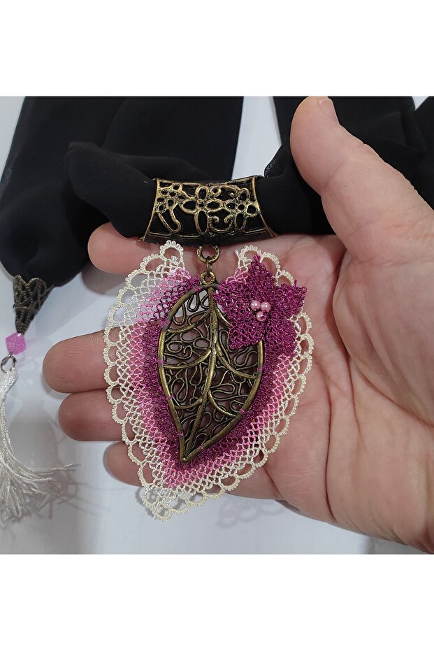 Needle embroidered scarf