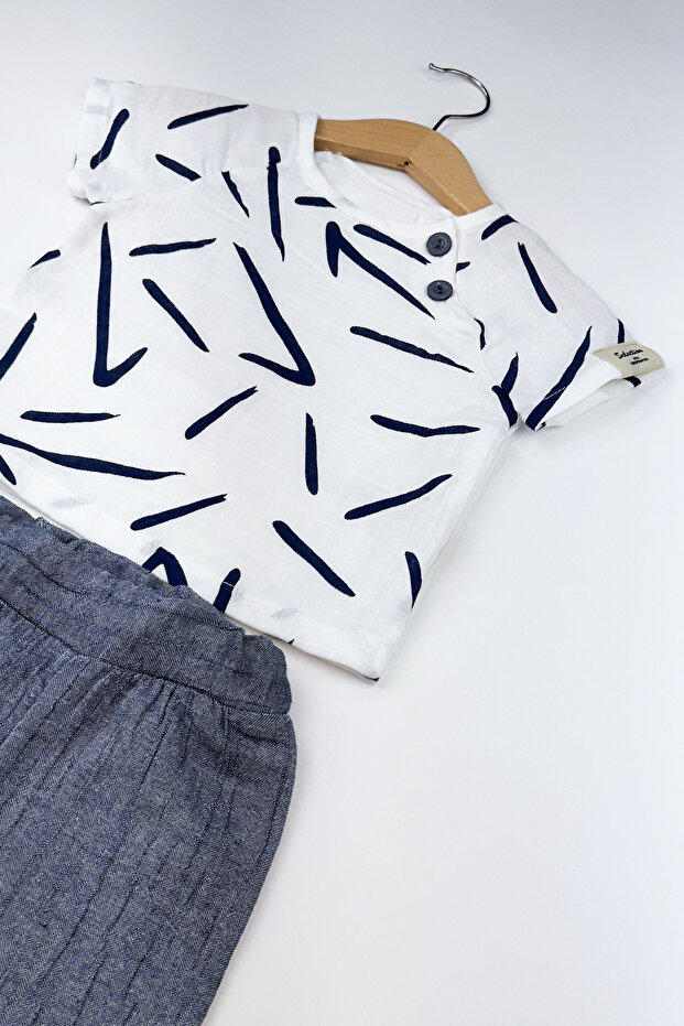 طقم رجالي مكون من قطعتين بنمط مخطط - 2