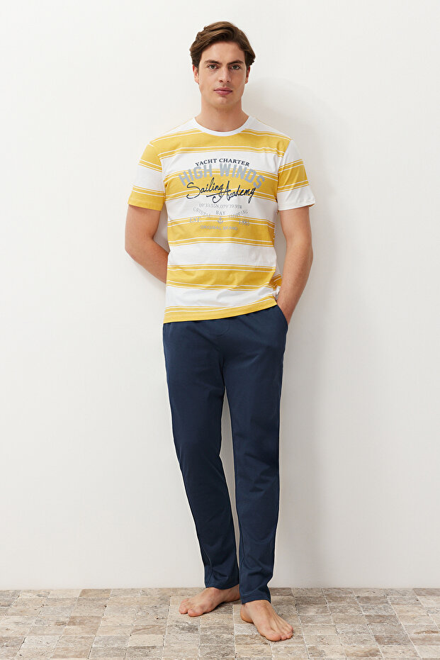 Sarı Regular Fit Çizgili Örme Pijama Takımı TMNSS24PT00041 - 1
