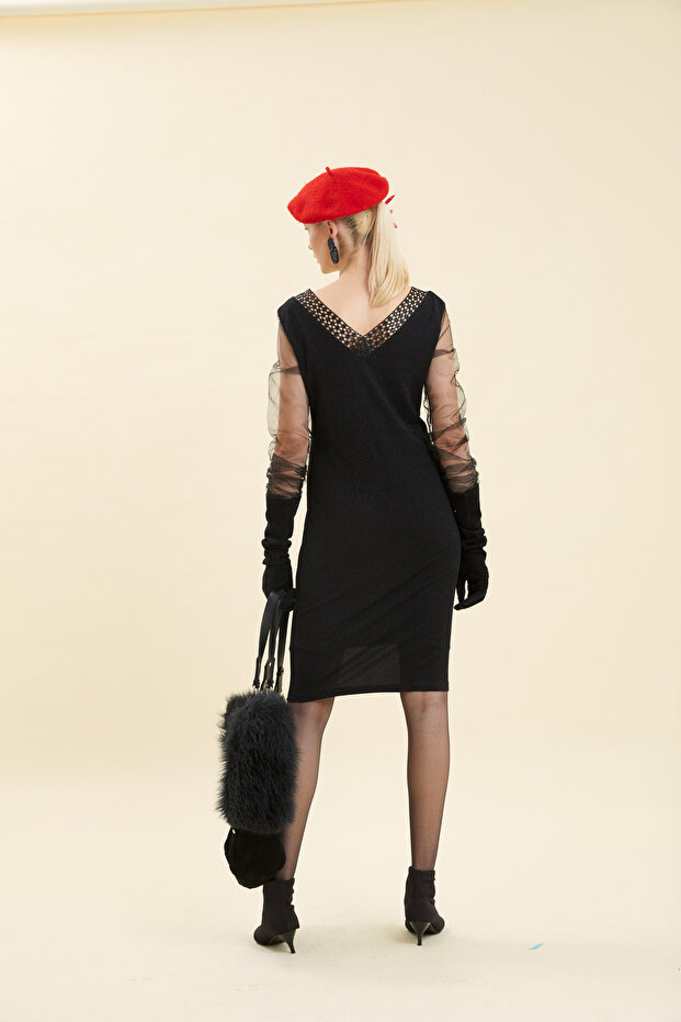 V Yakalı Elbise - 5