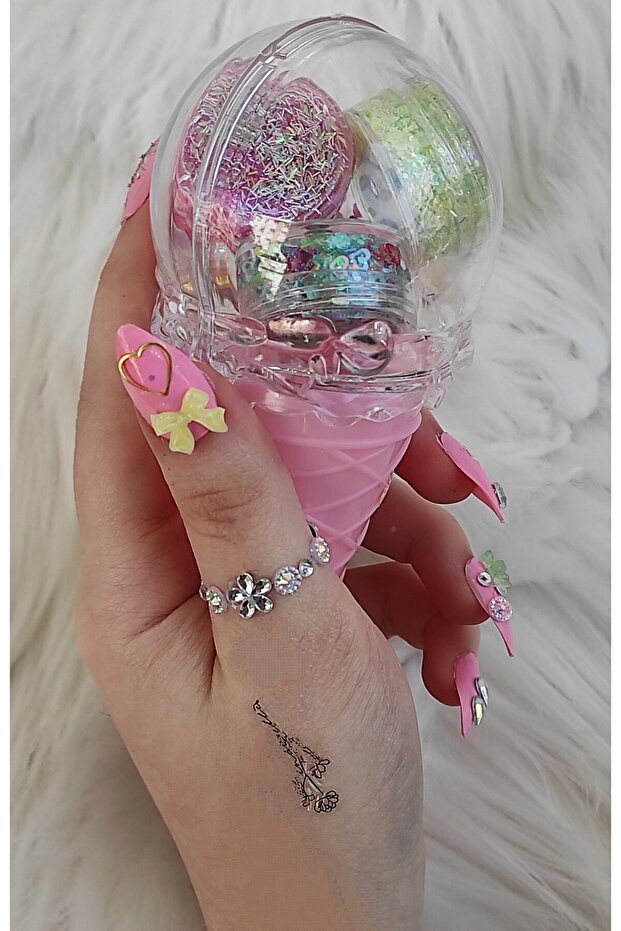 مجموعة ملمع الشفاه اللامع من سلسلة Glitter Gel Shadow Silvery & Heart