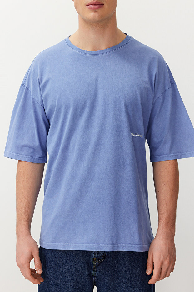 Lila Oversize/Geniş Kesim Eskitme/Soluk Efektli Tok Kumaş T-shirt TMNSS24TS00192 - 4