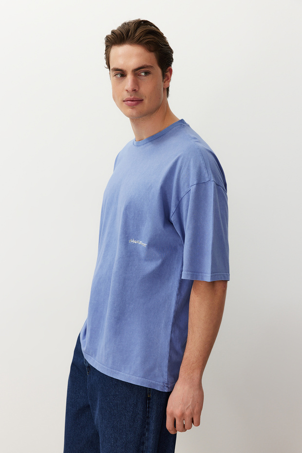 Lila Oversize/Geniş Kesim Eskitme/Soluk Efektli Tok Kumaş T-shirt TMNSS24TS00192 - 2