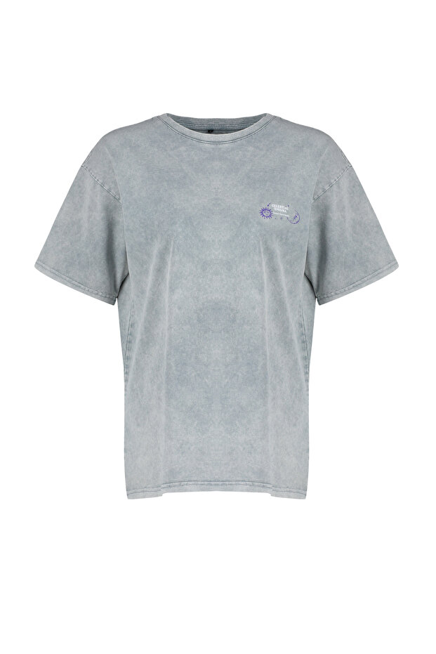 Açık Gri Kalın Pamuklu Slogan Baskılı Yıkamalı Oversize Kalıp Örme T-Shirt TWOSS24TS00200 - 7