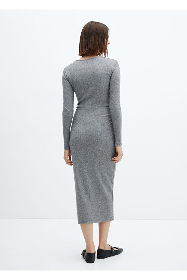 Büzgü detaylı elbise - 4